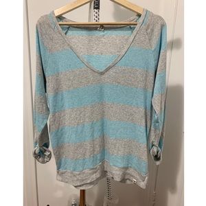 Aritzia Tna Striped V-Neck Pomona T Shirt Top